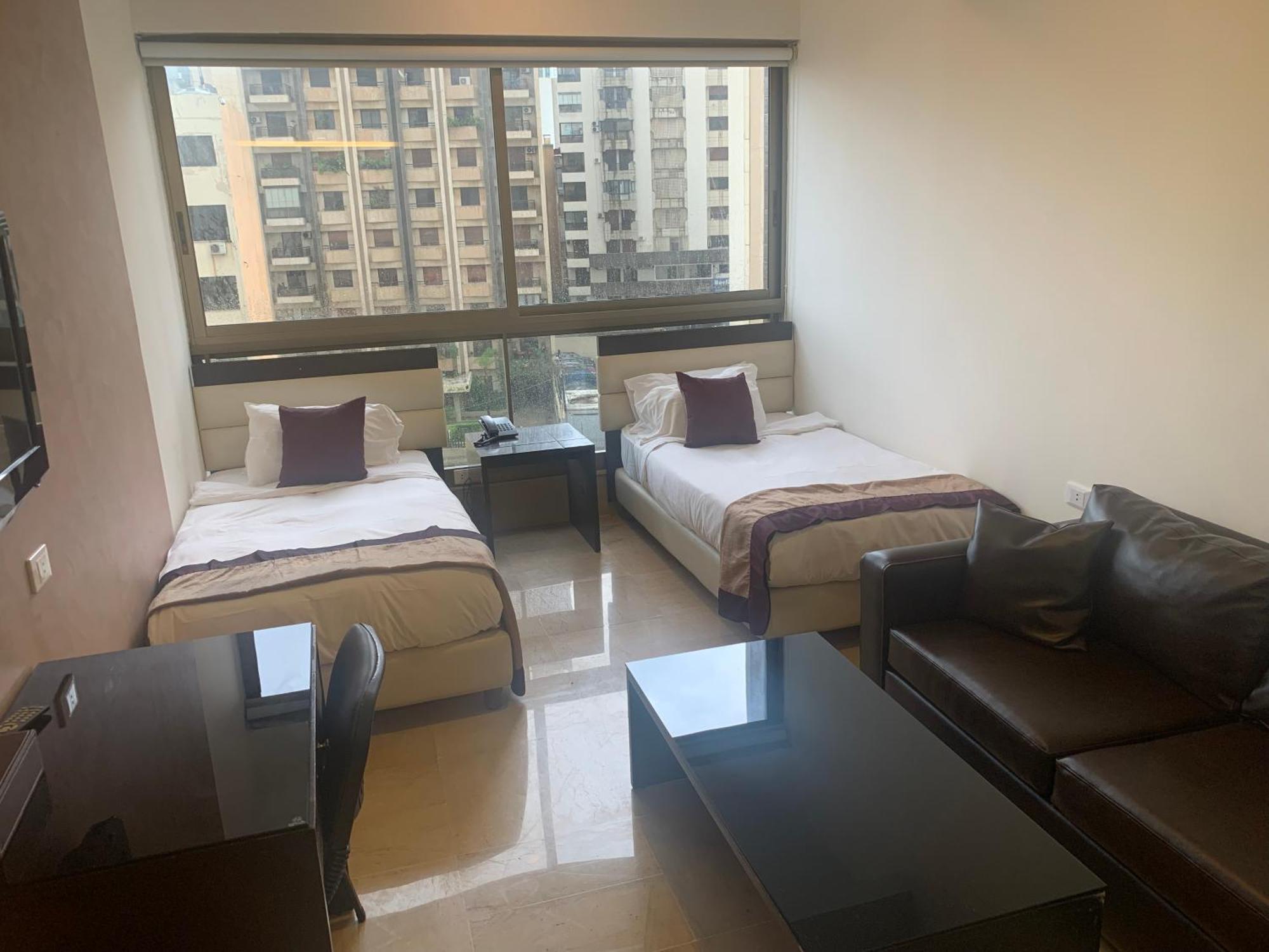 Bliss 3000 Furnished Studios Beiroet Buitenkant foto